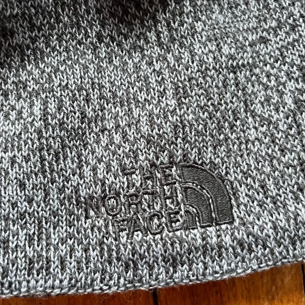 The North Face Gray Wool Blend Skull Cap Beanie Adult One Size